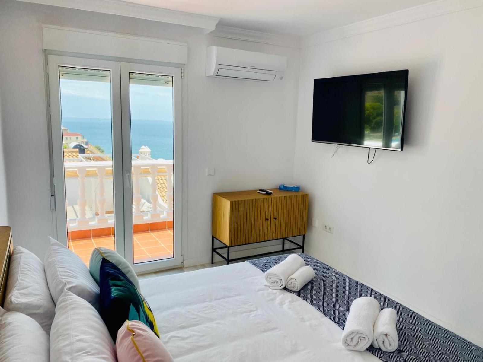 3 Level Lux Apart Beach Benalmadena Apartment *